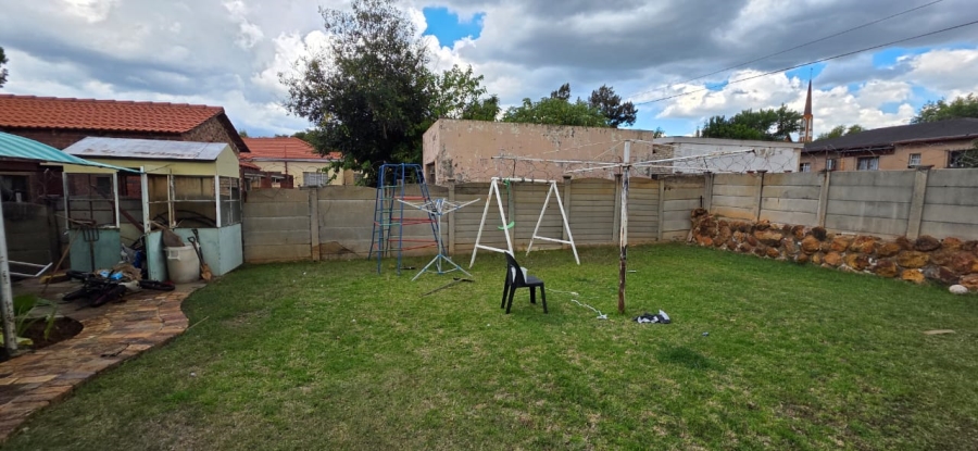 5 Bedroom Property for Sale in Elandia North West